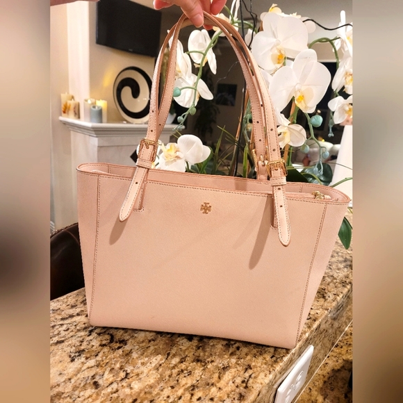 Blush pink tory Burch tote FIRM PRICE - Picture 1 of 6